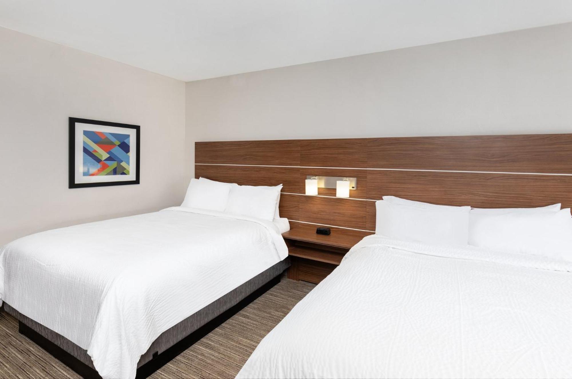 Holiday Inn Express Hotel & Suites Birmingham - Inverness 280, An Ihg Hotel Esterno foto